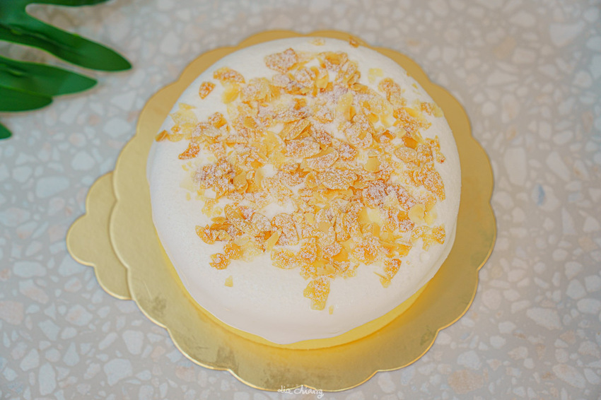 台中后里美食 倪菓幽靈手作千層蛋糕(2度C Ni Guo),彌月蛋糕試超狂給8吋量試吃費只要150元,還有總店限定爆醬泡芙。