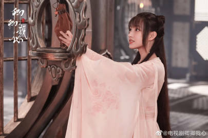 12月電視劇推薦『沉睡花園』龔俊、喬欣，『埃博拉前線』羅晉、毛曉彤，『小敏家』周迅、黃磊，『如果聲音有記憶』魏哲鳴