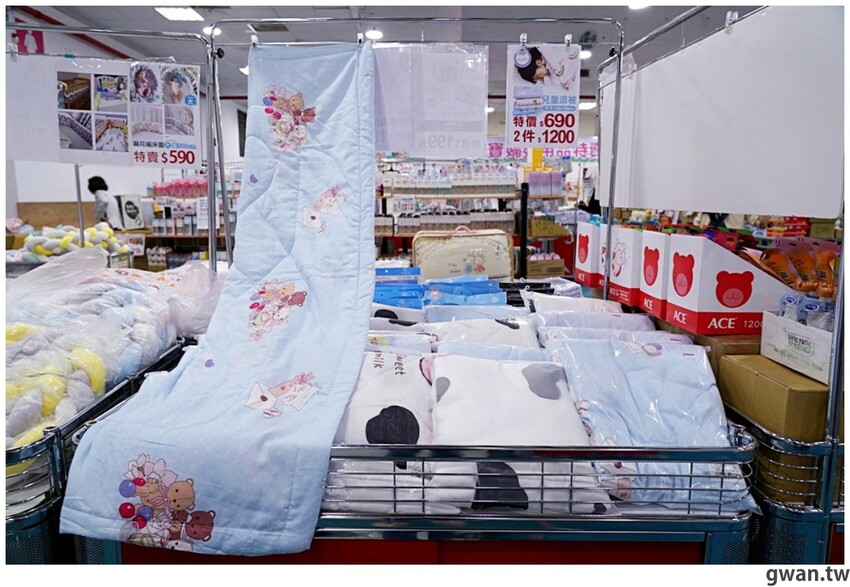 新手爸媽注意！台中婦幼年終清倉200坪超好逛，帶媽媽手冊還可以換好禮！