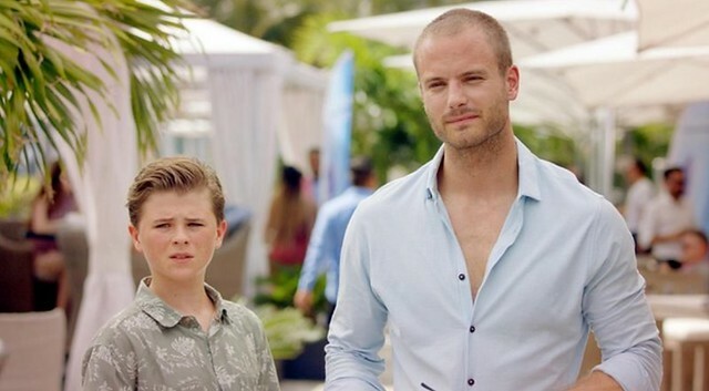 The movie posters & stills of Holand  Movie 《猛男俱樂部》 (Men at Work: Miami) will be launching from Dec 17 , 2021 onwards in Taiwan.