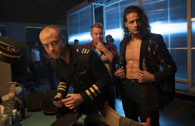 The movie posters & stills of Holand  Movie 《猛男俱樂部》 (Men at Work: Miami) will be launching from Dec 17 , 2021 onwards in Taiwan.