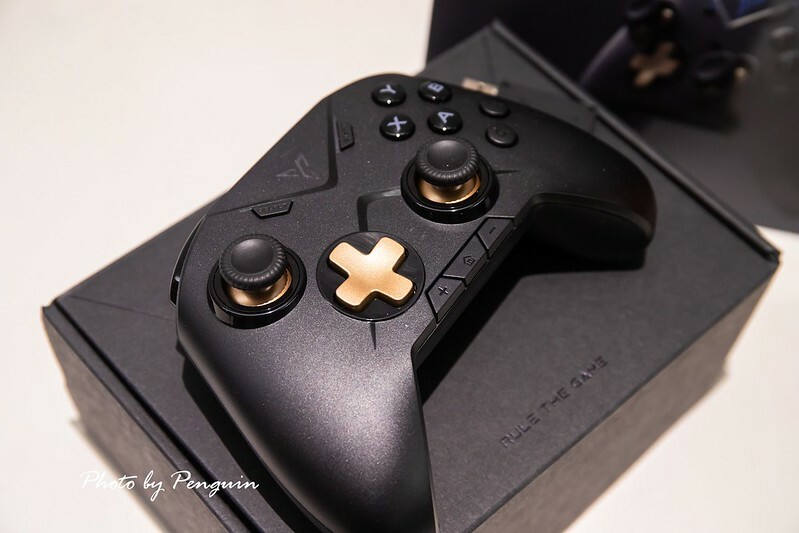 遊戲．飛智．黑武士2 Pro無線搖桿．Windows、Android、Switch皆可使用．平價入門．玩Switch遊戲簡易好上手