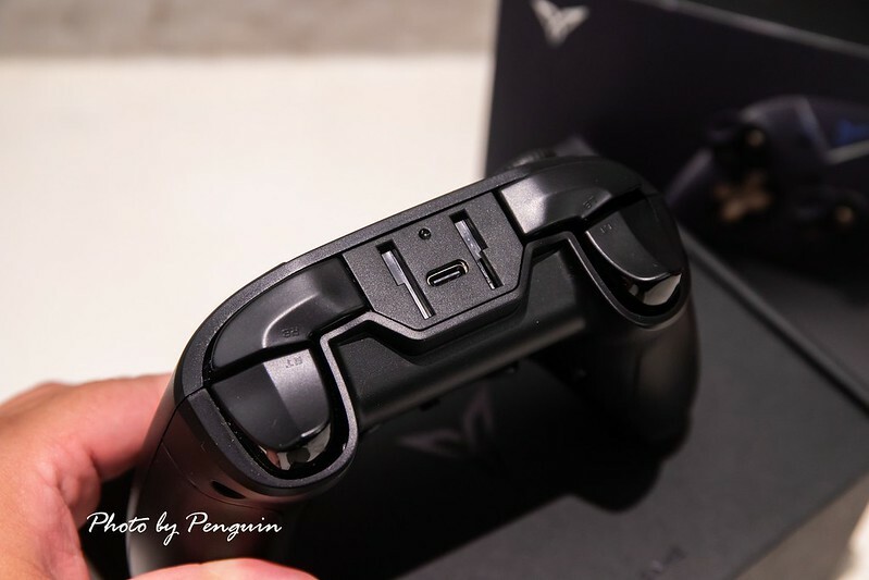 遊戲．飛智．黑武士2 Pro無線搖桿．Windows、Android、Switch皆可使用．平價入門．玩Switch遊戲簡易好上手