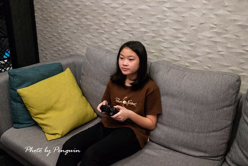 遊戲．飛智．黑武士2 Pro無線搖桿．Windows、Android、Switch皆可使用．平價入門．玩Switch遊戲簡易好上手