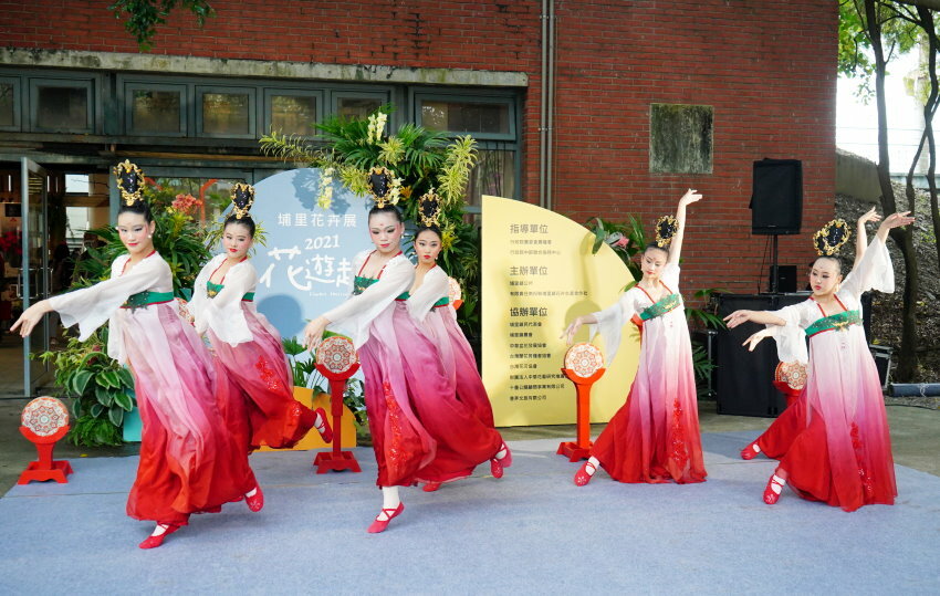 【南投】2021埔里花卉展 花遊趣．六大主題展區、花卉DIY、竹藝地景隧道、小農市集，隨手拍都是網美照!