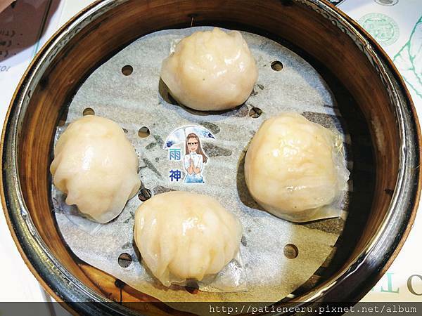 【香港九龍─美食】點點心點心專門店–佐敦店★生意爆滿的秘訣就是來吃最經典的豬仔包流金黃色的鼻涕！ - 吃貨雨神去哪兒