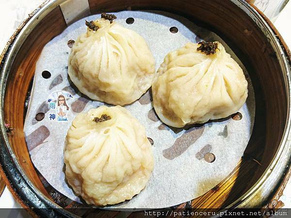 【香港九龍─美食】點點心點心專門店–佐敦店★生意爆滿的秘訣就是來吃最經典的豬仔包流金黃色的鼻涕！ - 吃貨雨神去哪兒