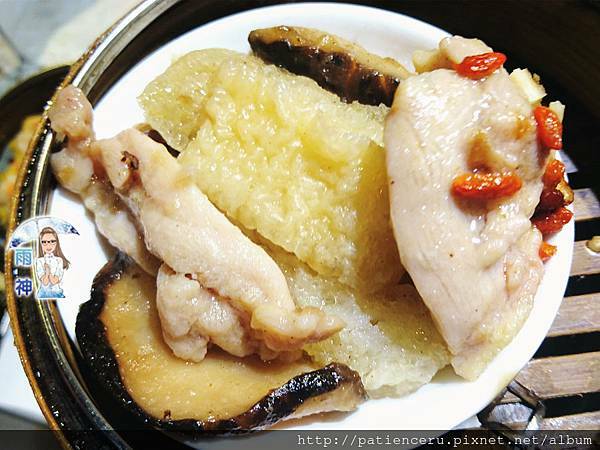 【香港九龍─美食】點點心點心專門店–佐敦店★生意爆滿的秘訣就是來吃最經典的豬仔包流金黃色的鼻涕！ - 吃貨雨神去哪兒