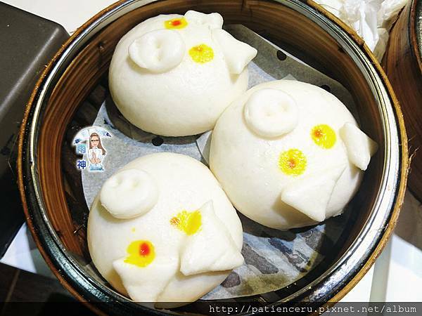 【香港九龍─美食】點點心點心專門店–佐敦店★生意爆滿的秘訣就是來吃最經典的豬仔包流金黃色的鼻涕！ - 吃貨雨神去哪兒