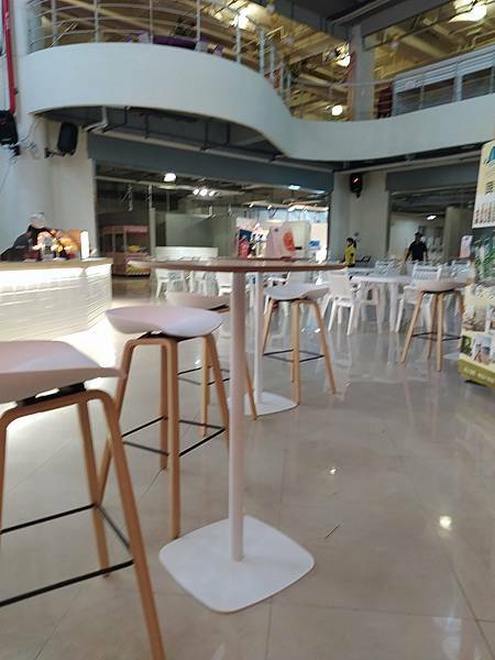 【摩托車自駕遊台南X五倍券振興之旅】第二站:黃金海岸與喜樹沙灘、黃金海岸方舟、金舟咖啡