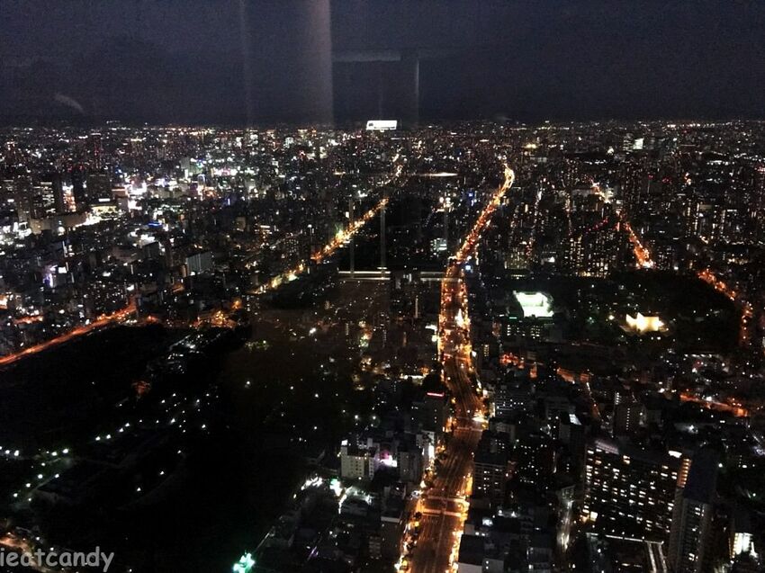 阿倍野HARUKAS 300展望台│大阪必去景點,一入門就令人屏息觀看的高空夜景! - 愛伊特candy的分享樂園