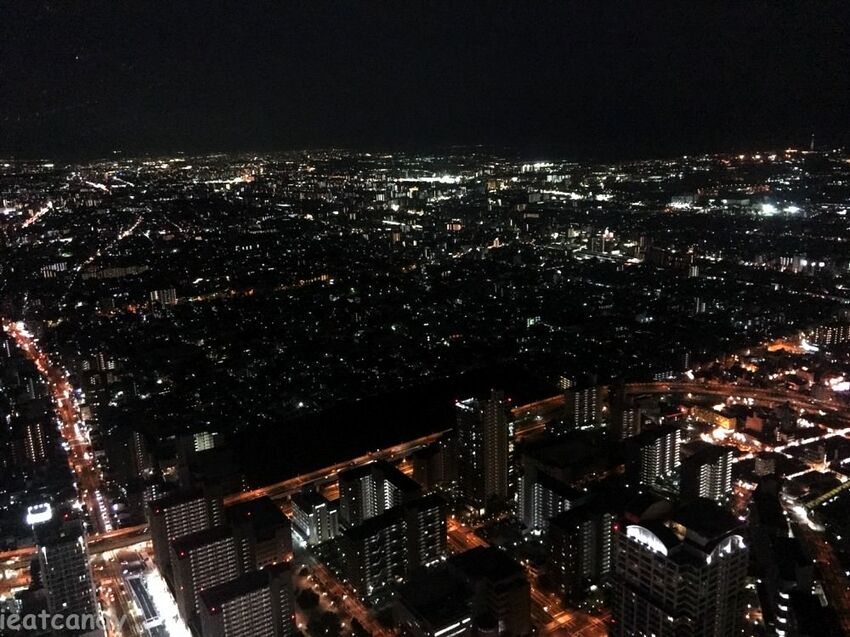 阿倍野HARUKAS 300展望台│大阪必去景點,一入門就令人屏息觀看的高空夜景! - 愛伊特candy的分享樂園