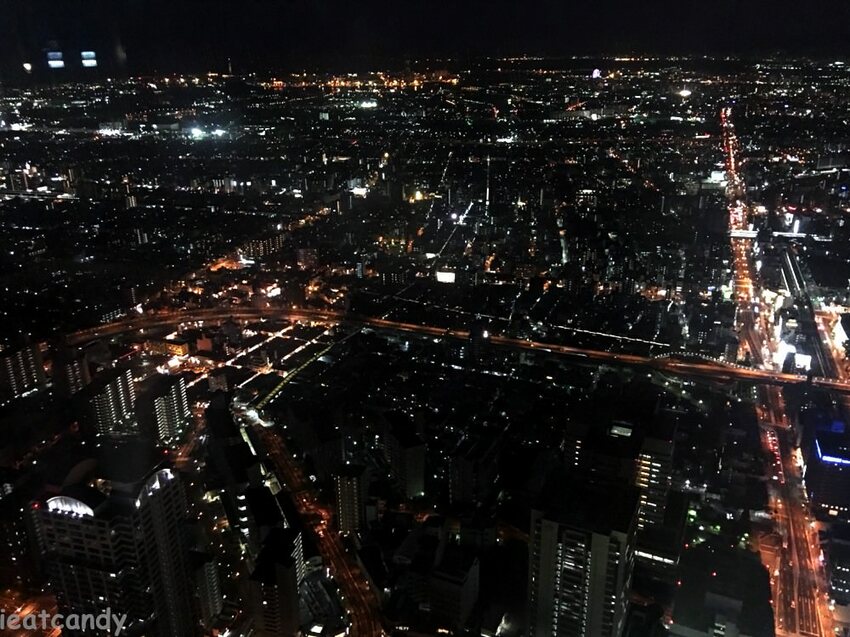 阿倍野HARUKAS 300展望台│大阪必去景點,一入門就令人屏息觀看的高空夜景! - 愛伊特candy的分享樂園