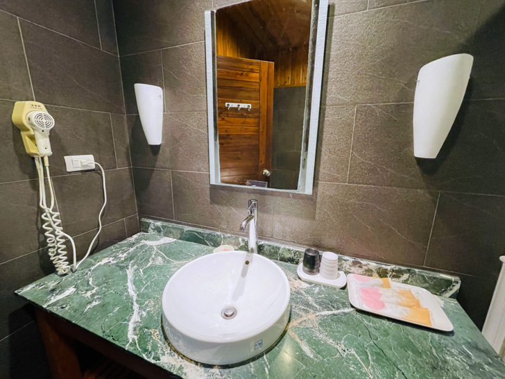 【金澤居】下花蓮吉安親子住宿│綠色隧道民宿│花蓮放鬆行程│下雨天的花蓮怎麼玩?