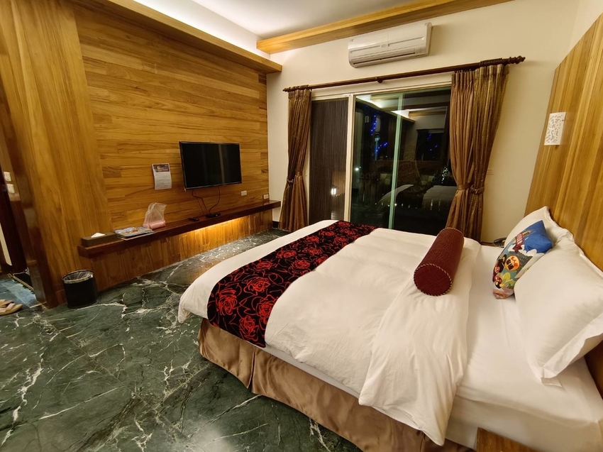 【花蓮.玉里】安通美人湯溫泉。山灣水月景觀溫泉會館。寵物友善清潔費$500+碳酸氫鈉鹽泉美人湯保養皮膚