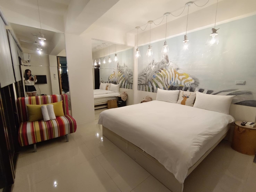 【宜蘭.冬山】斑馬芭芭拉小別墅包棟開趴+超美麗中島早午餐+學生制服趴+閨密寫真+寵物友善