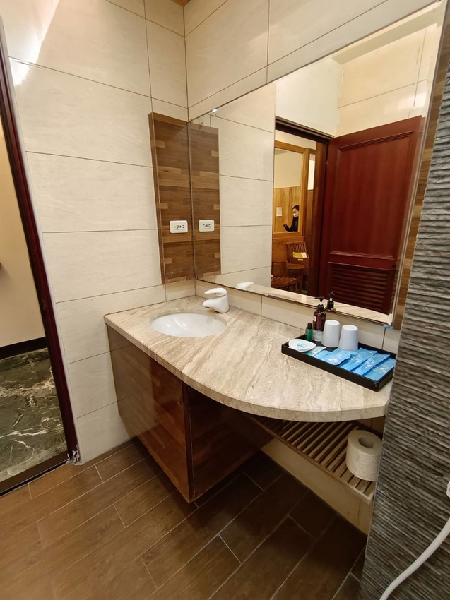 【花蓮.玉里】安通美人湯溫泉。山灣水月景觀溫泉會館。寵物友善清潔費$500+碳酸氫鈉鹽泉美人湯保養皮膚