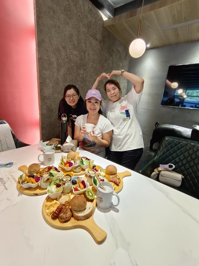 【台東.關山】茶田關舍BNB民宿。悠閒豐盛早午餐Brunch+寬敞交誼廳很舒適