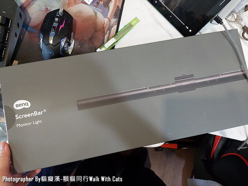 BenQ螢幕智能掛燈