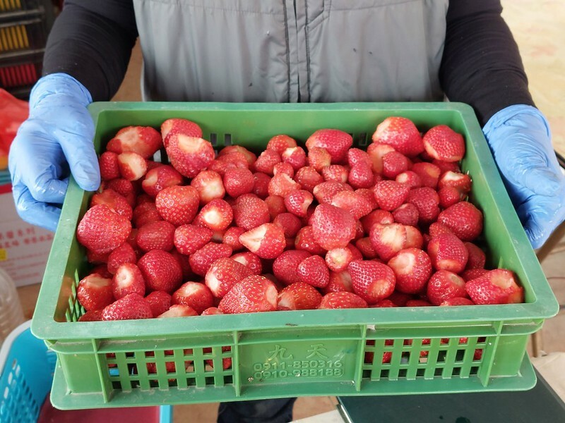 LINE_ALBUM_20211218-大湖62線觀光草莓_211218_1_0