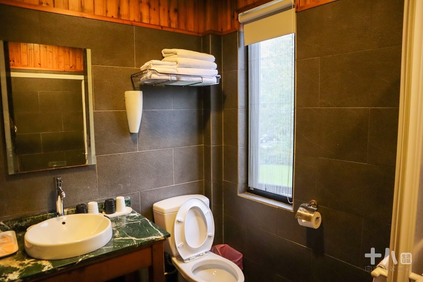 【花蓮旅遊】金澤居民宿｜享受森活旅遊、富有特色的綠建築設計，享受芬多精的綠色隧道民宿、花蓮吉安、親子住宿