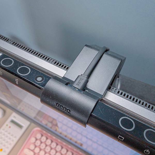 生活好物 BenQ WiT ScreenBar 螢幕智能掛燈 8.JPG