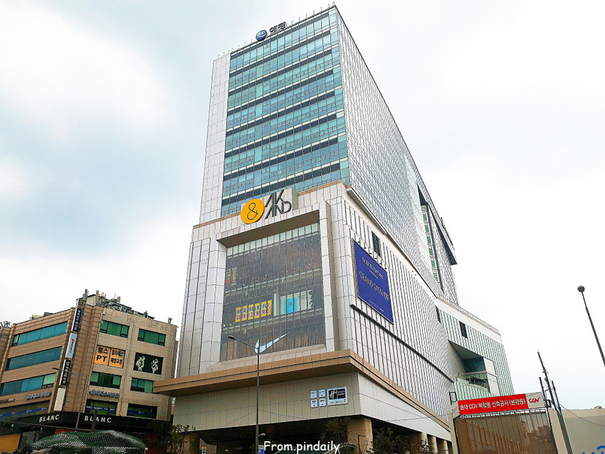 Holiday inn-1.jpg
