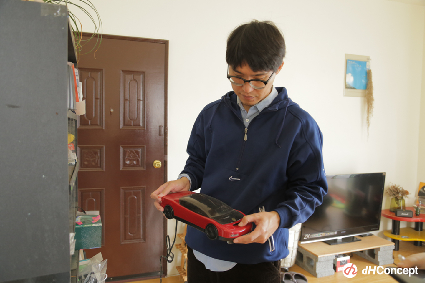 專訪/客廳沒沙發又怎樣？自由工作者Alan 超Chill日系居家空間