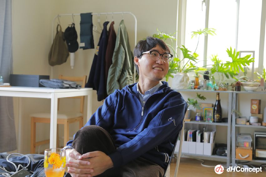 專訪/客廳沒沙發又怎樣？自由工作者Alan 超Chill日系居家空間