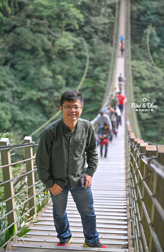 2022南投竹山燈會 | 竹山一日遊，下坪吊橋花海、菸葉館、竹山文化園區、天梯、大鞍竹海隧道 @Nini and Blue  玩樂食記