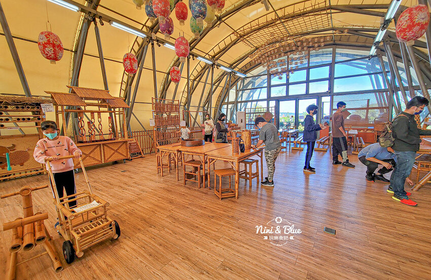 2022南投竹山燈會 | 竹山一日遊，下坪吊橋花海、菸葉館、竹山文化園區、天梯、大鞍竹海隧道 @Nini and Blue  玩樂食記