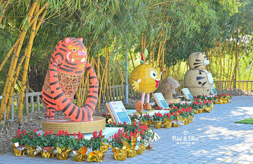 2022南投竹山燈會 | 竹山一日遊，下坪吊橋花海、菸葉館、竹山文化園區、天梯、大鞍竹海隧道 @Nini and Blue  玩樂食記