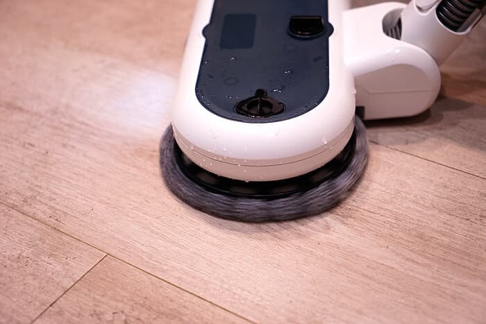 台中家電遷廠擴大營運！電動濕拖無線吸塵器超狂優惠，限時五天售完為止 - 吃關關