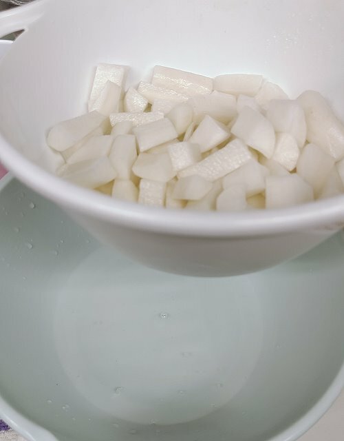 【食譜】醃蘿蔔做法! 帶有果香美味的小撇步與比例，開胃又涮嘴!