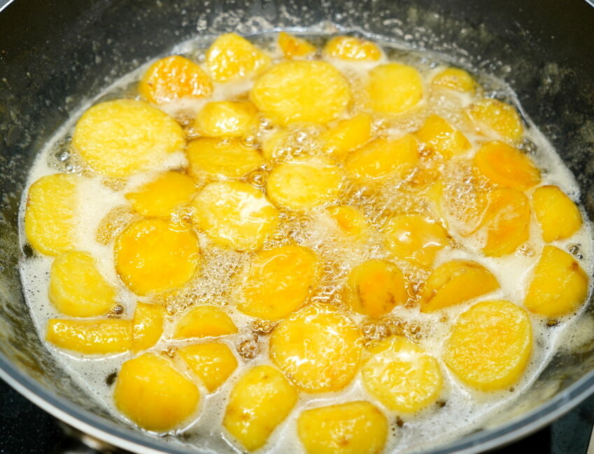 【食譜】蜜地瓜做法.古早味地瓜糖、密蕃薯的美味秘訣!