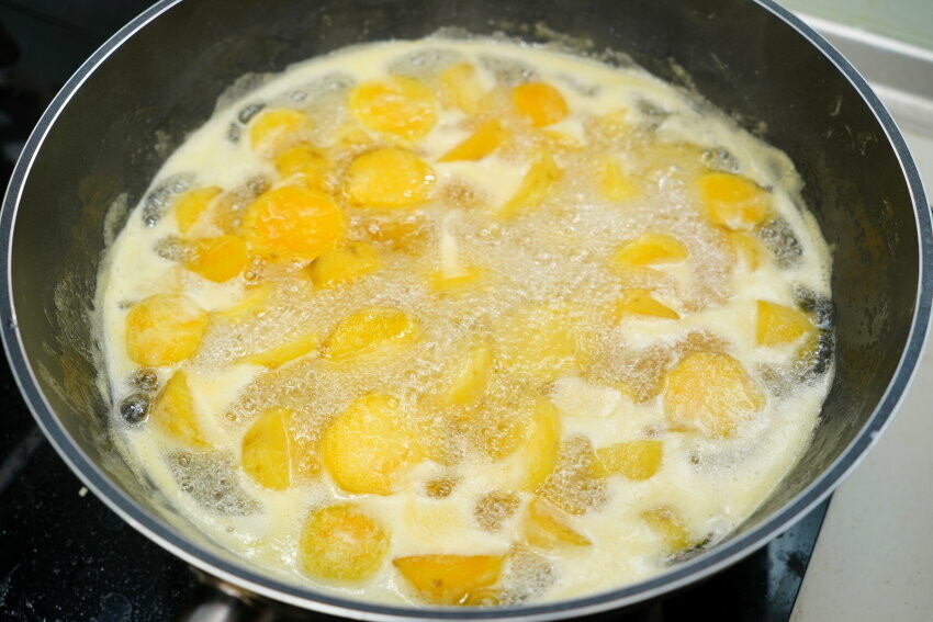 【食譜】蜜地瓜做法.古早味地瓜糖、密蕃薯的美味秘訣!