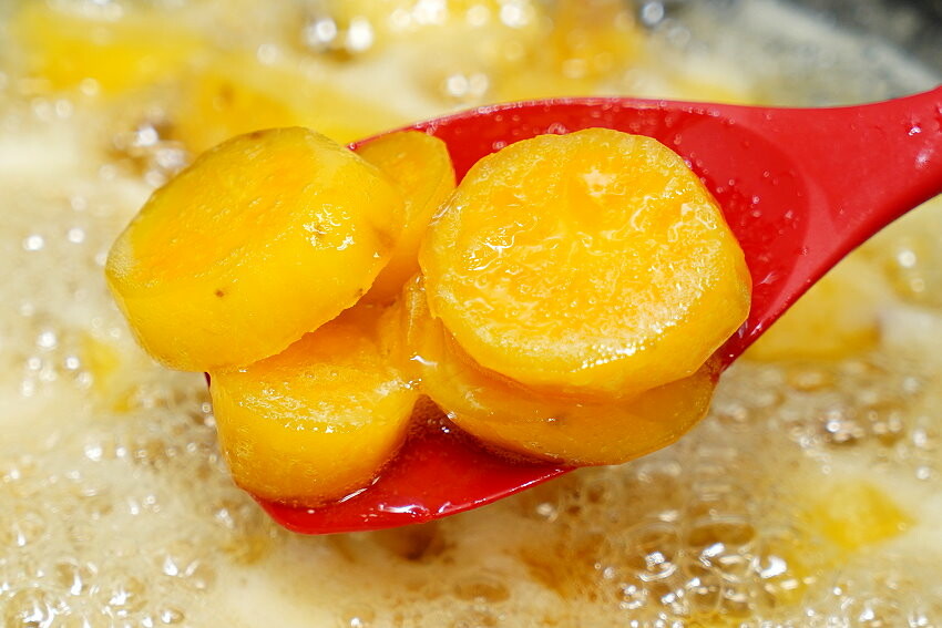 【食譜】蜜地瓜做法.古早味地瓜糖、密蕃薯的美味秘訣!