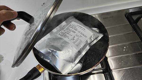 【宅配美食】高雄翰品飯店新推出常溫商品伴手禮-只要7分鐘就能在家品嚐五星級飯店的美味