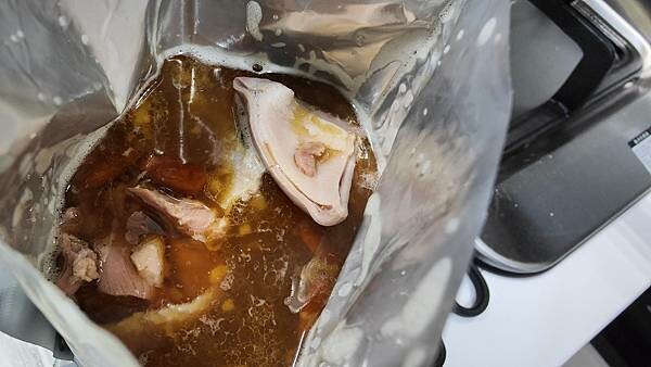 【宅配美食】高雄翰品飯店新推出常溫商品伴手禮-只要7分鐘就能在家品嚐五星級飯店的美味