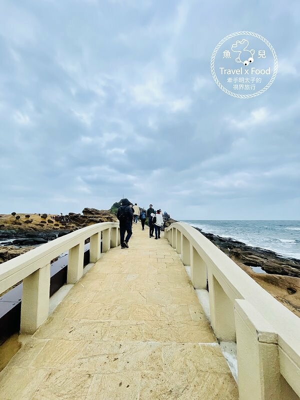 野柳地質公園｜小時候的回憶，穿燒燒來去觀海散心～ @魚兒 x 牽手明太子的「視」界旅行