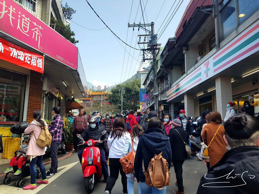 【2022淡水天元宮櫻花】賞櫻花季最新情報 ➤ 賞櫻前線交通資訊！北台灣賞櫻熱門景點！三色櫻／吉野櫻花期！