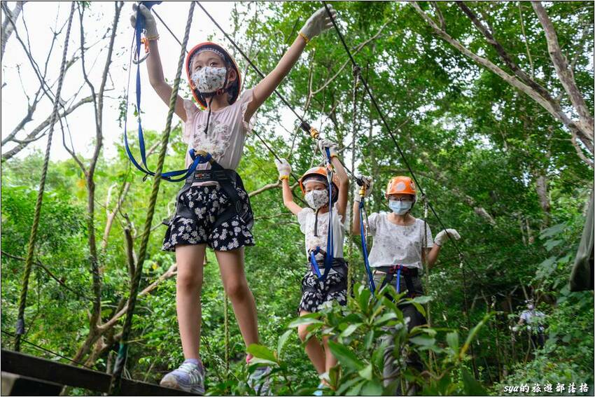 野猴子探險森林 | 樹冠層間刺激的高空滑索