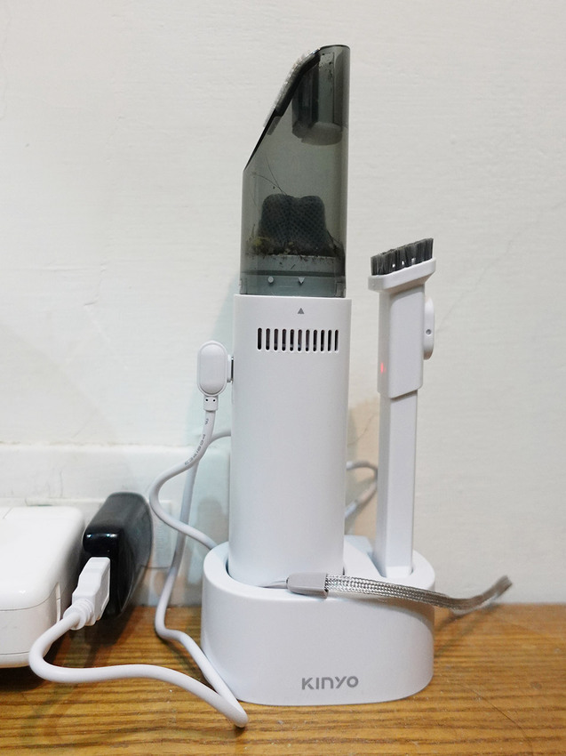【KINYO無線手持迷你吸塵器】小地方的居家清潔好物