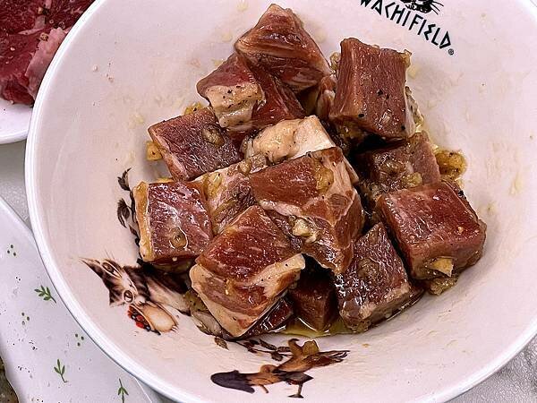 動手下廚│傳說中的海鮮控-佐佐鮮：中秋在家也能享受海陸饗宴，烤肉必備好料-澎湃海陸燒烤宴-小海陸(3-5人)6樣%2F組│美國骰子牛(板腱牛)、美國無骨牛小排、魷魚、草蝦、日本生蠔、扇貝│（外銷等級海鮮水產）海鮮烤肉食材配送到府