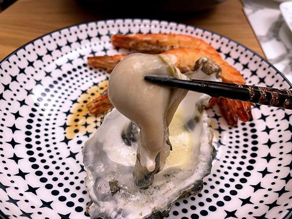 動手下廚│傳說中的海鮮控-佐佐鮮：中秋在家也能享受海陸饗宴，烤肉必備好料-澎湃海陸燒烤宴-小海陸(3-5人)6樣%2F組│美國骰子牛(板腱牛)、美國無骨牛小排、魷魚、草蝦、日本生蠔、扇貝│（外銷等級海鮮水產）海鮮烤肉食材配送到府