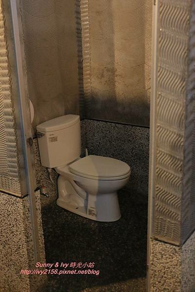 【宜蘭旅遊】礁溪泡湯趣 - 春水笈溫泉湯屋。可游自由式的超大家庭湯池,重點還24小時營業ㄋㄟ!