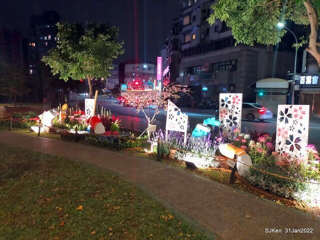 「2022台北東湖樂活夜櫻季」(2022 Taipei Lohas Cherry Blossoms Festival), Taipei, Taiwan, SJKen, Jan 31, 2022.