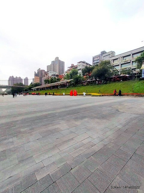 「新店碧潭風景區鬱金香花海」(Tulid blossoms at Pi lake), Hsinpei city, North Taiwan, SJKen, Feb 14, 2022.