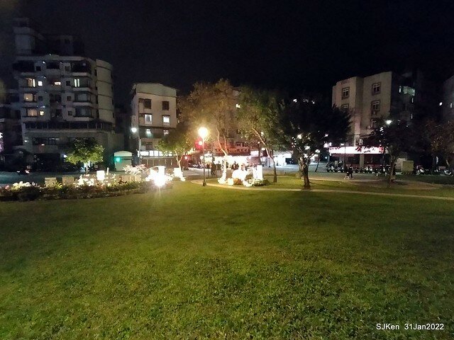 「2022台北東湖樂活夜櫻季」(2022 Taipei Lohas Cherry Blossoms Festival), Taipei, Taiwan, SJKen, Jan 31, 2022.