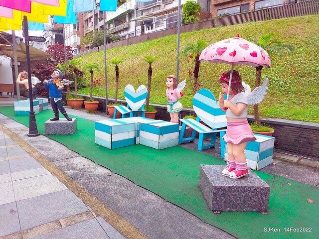「新店碧潭風景區鬱金香花海」(Tulid blossoms at Pi lake), Hsinpei city, North Taiwan, SJKen, Feb 14, 2022.